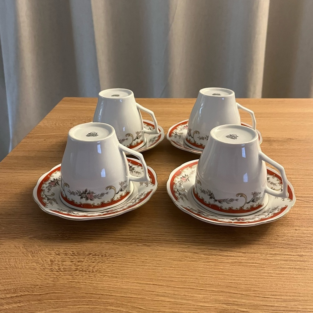XINJIAN PORCELAIN FACTORY CUP AND SAUCER (Set of 4)